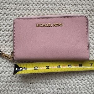 Michael Kors Zip Wallet